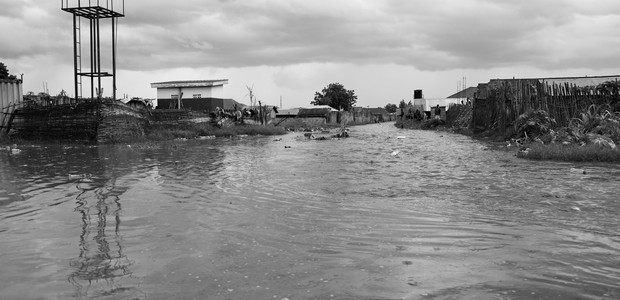 Extreme weather: withering drought or devastating flood. (photo: The Niles | Nik Lehnert)
