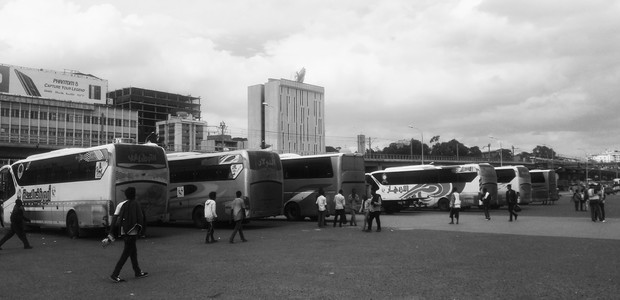رحلات الحافلات بين أديس أبابا والخرطوم تقرب المسافات جسديًا وعاطفيًا.  (الصورة: النيلان | سلام مولوغيتا)