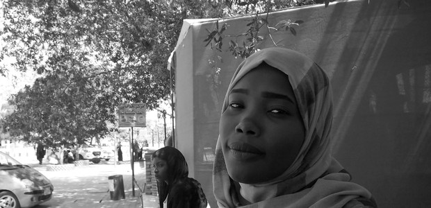 تسنيم مالك تدرس علم النفس في الخرطوم. (الصورة: النيلان | الزهراء جاد الله)